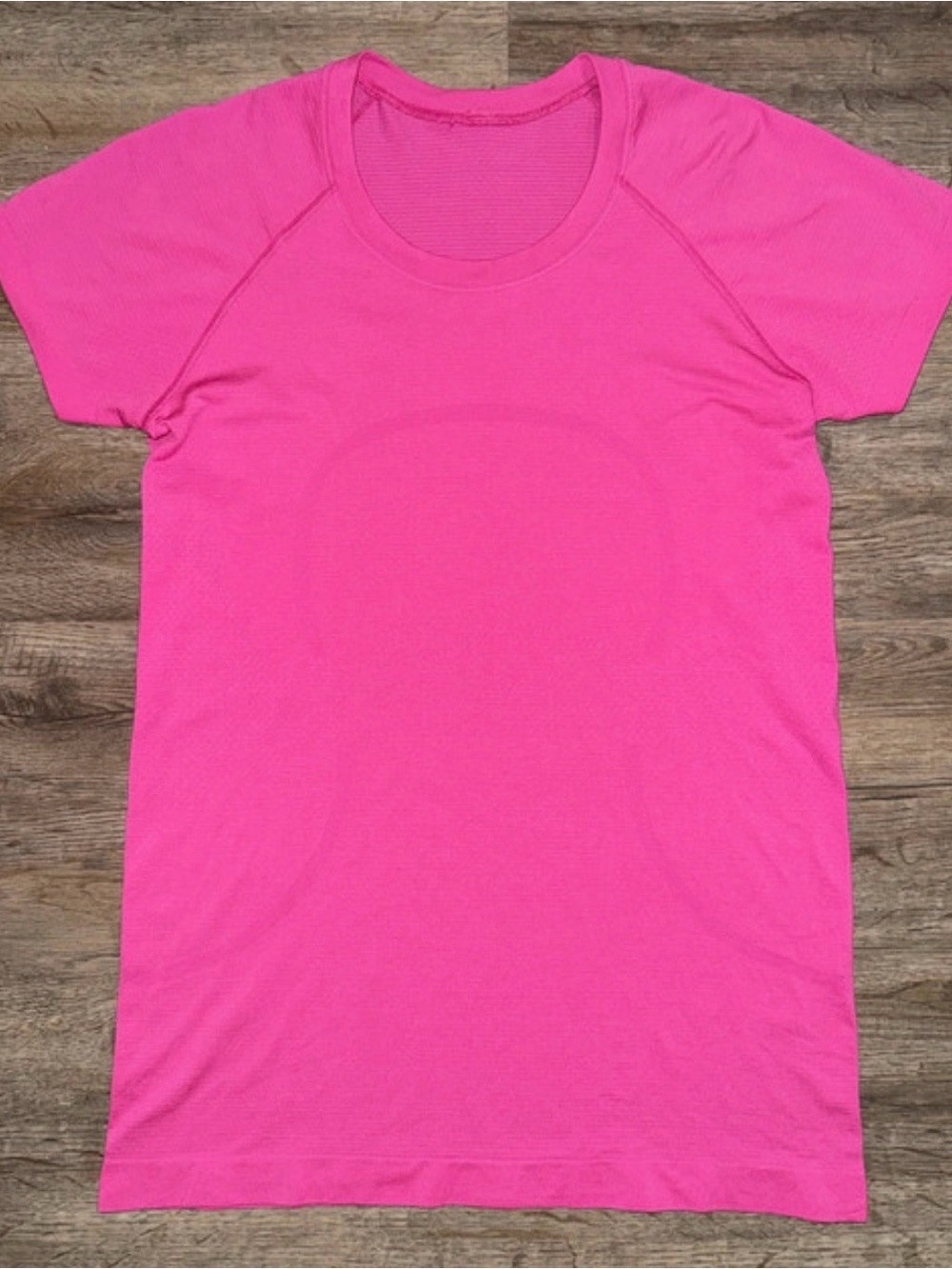 Lululemon swiftly tech short sleeve